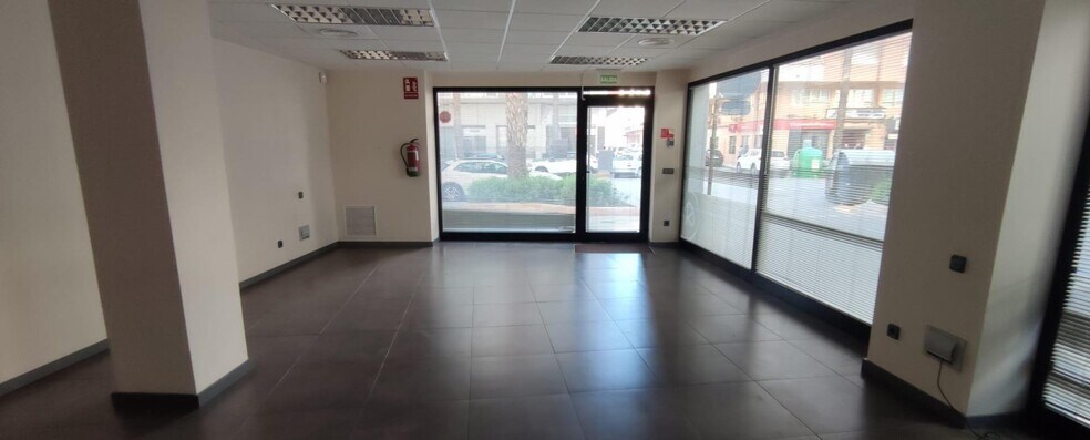 Avinguda Luis Suñer, 12, Alzira, Valencia for sale - Interior Photo - Image 2 of 8