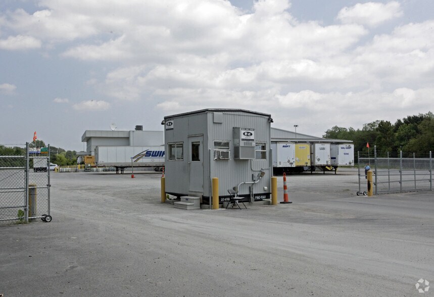 1980 Getwell Rd, Memphis, TN à louer - Photo du bâtiment - Image 2 de 3