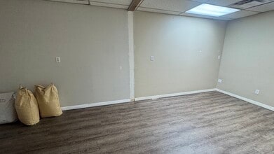 1190 Spring Creek Pl, Springville, UT for lease Interior Photo- Image 2 of 8