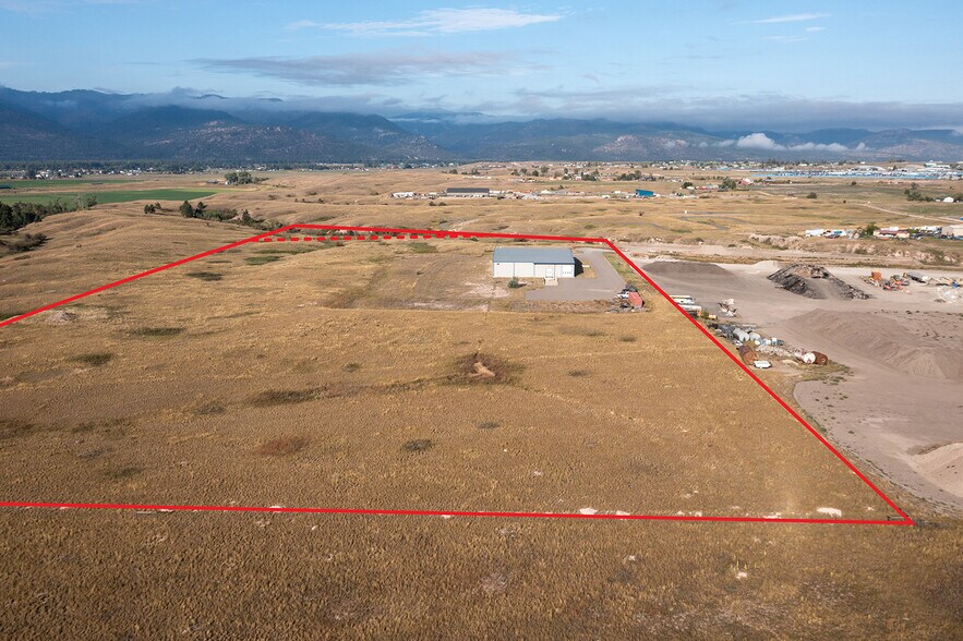 8989 Roller Coaster Rd, Missoula, MT à vendre - Photo du bâtiment - Image 3 de 61