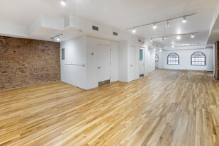 16 E 41st St 2nd Fl Loft New York, NY 10017 - Loft