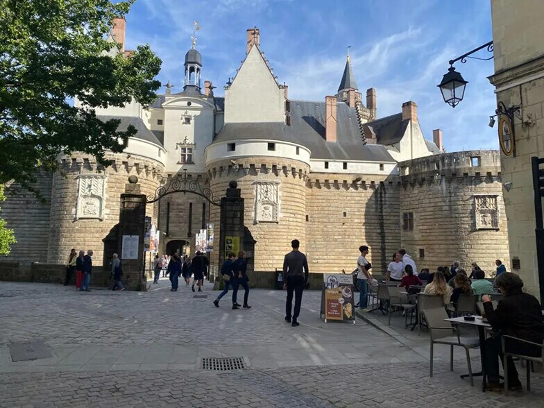 Commerce de détail dans Nantes à louer - Photo du bâtiment - Image 3 de 8