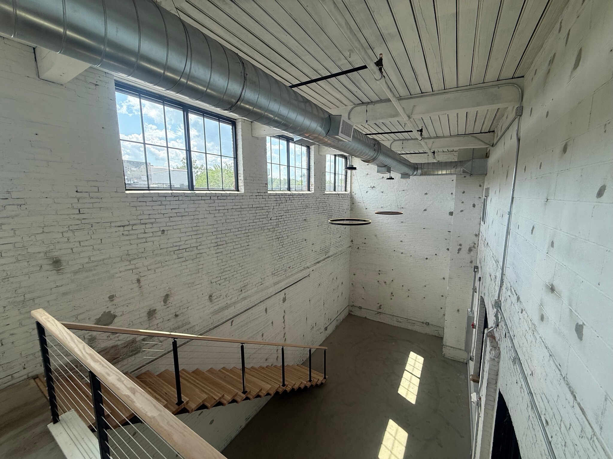 909 Islington St, Portsmouth, NH for lease Interior Photo- Image 1 of 11