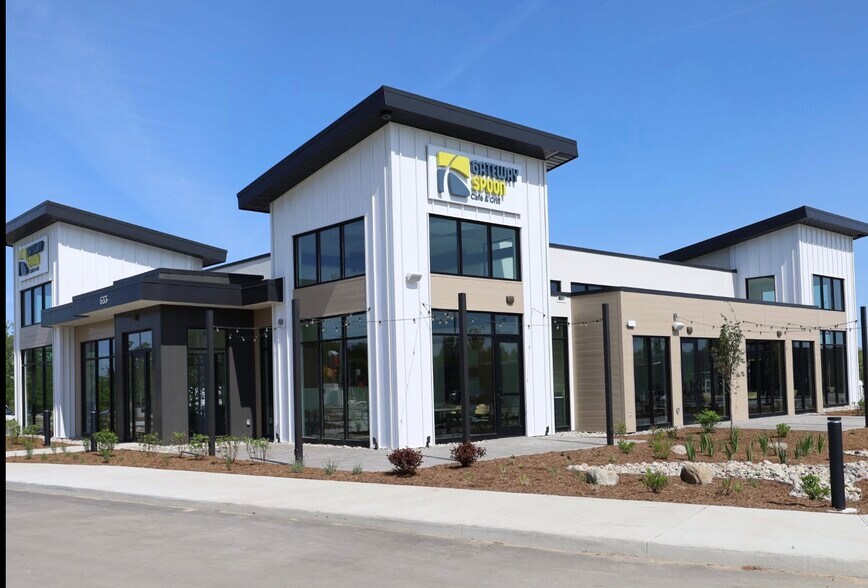 633 E 24th St, Holland, MI à louer - Photo du bâtiment - Image 3 de 5