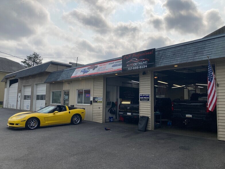 1817 Hummel Ave, Camp Hill, PA à vendre - Photo du bâtiment - Image 3 de 4