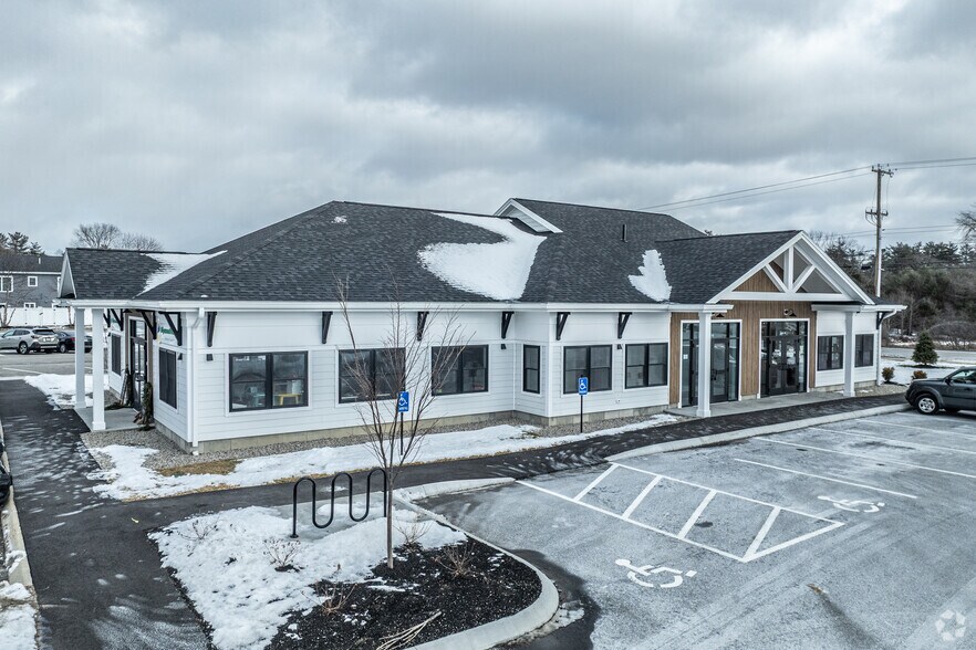 707 US Route 1, Scarborough, ME à louer - Photo du bâtiment - Image 2 de 3