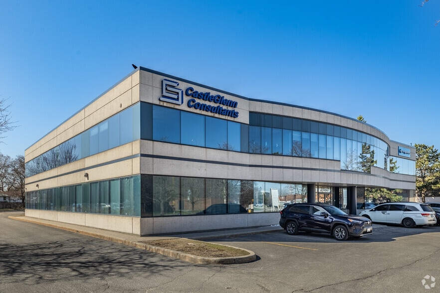 2460 Lancaster Rd, Ottawa, ON for lease - Primary Photo - Image 1 of 2