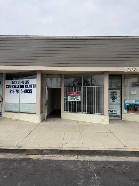 5900-5902 Van Nuys Blvd, Van Nuys, CA for lease Interior Photo- Image 1 of 3