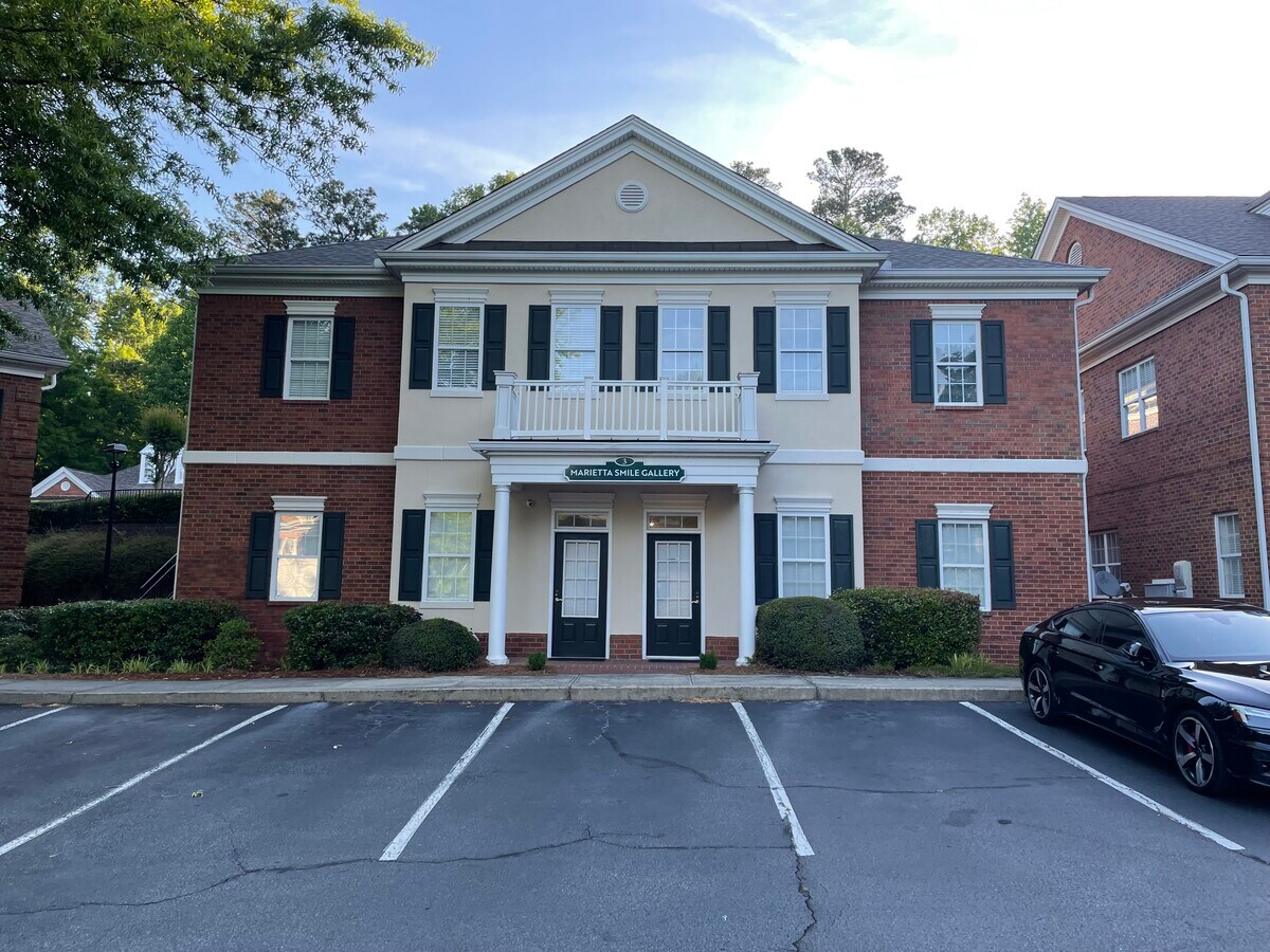 3535 Roswell Rd NW, Marietta, GA 30062 - Unité 3 -  - Photo intérieure - Image 2 of 4