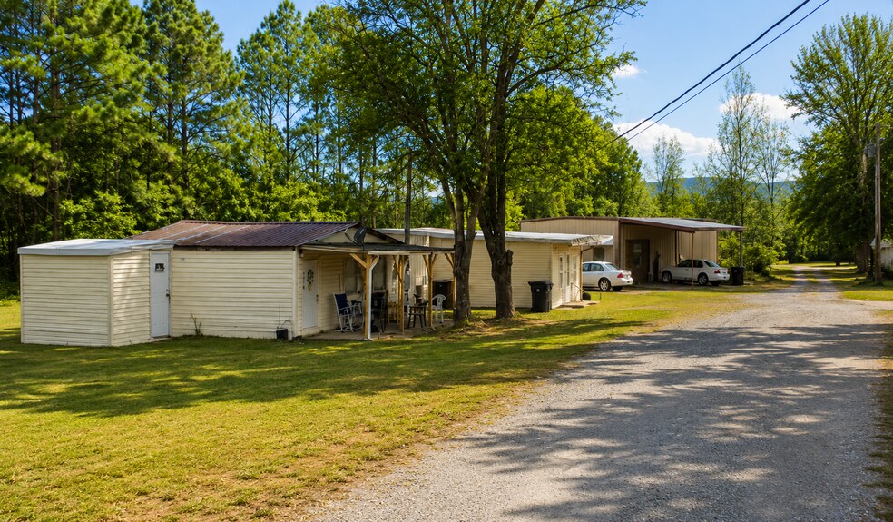 101 Ike Rd, Owens Cross Roads, AL à vendre - Photo du bâtiment - Image 2 de 7