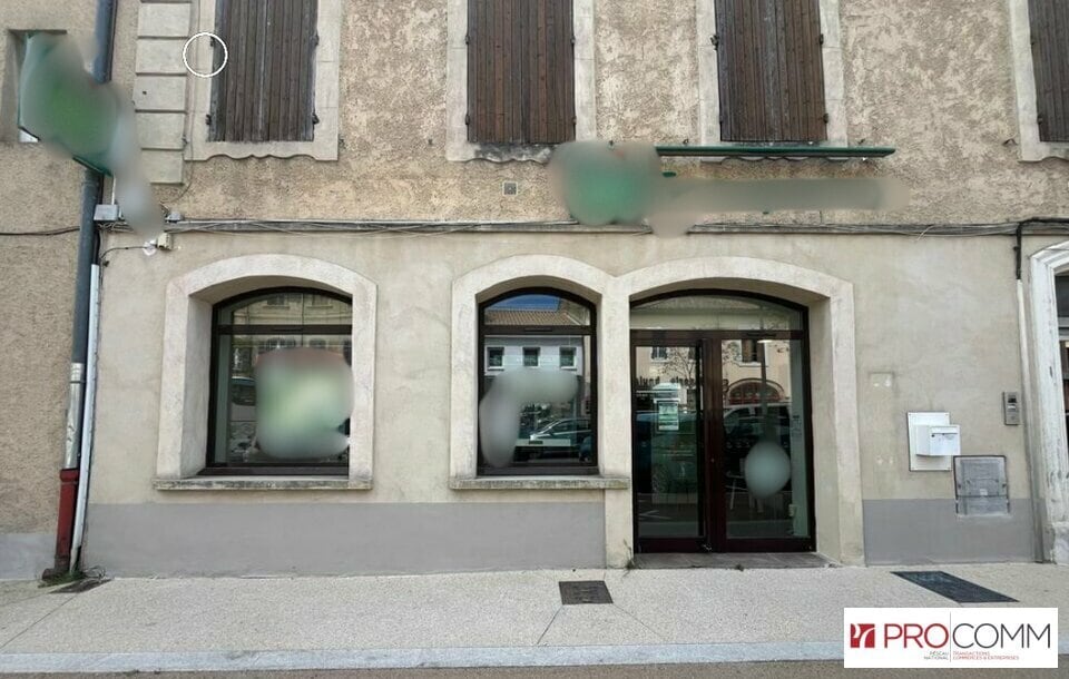 Retail in Carpentras for lease Building Photo- Image 1 of 11