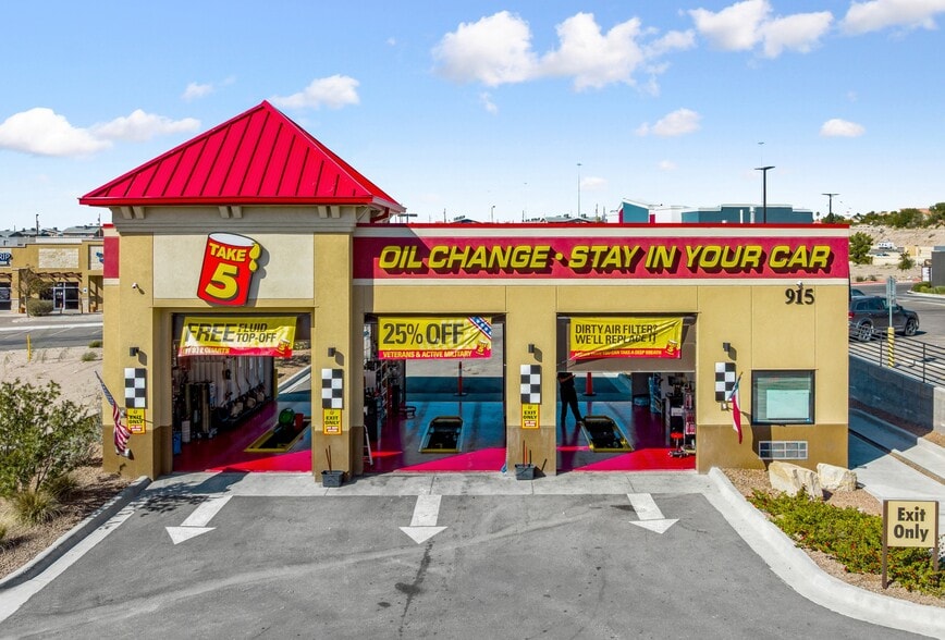 915 Sunland Park Dr, El Paso, TX à vendre - Photo du bâtiment - Image 1 de 5