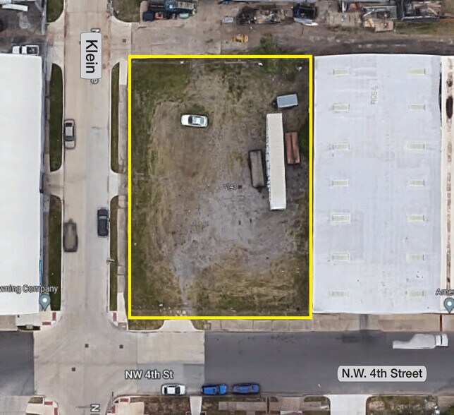 1139 NW 4th St, Oklahoma City, OK à louer - Aérien - Image 2 de 6