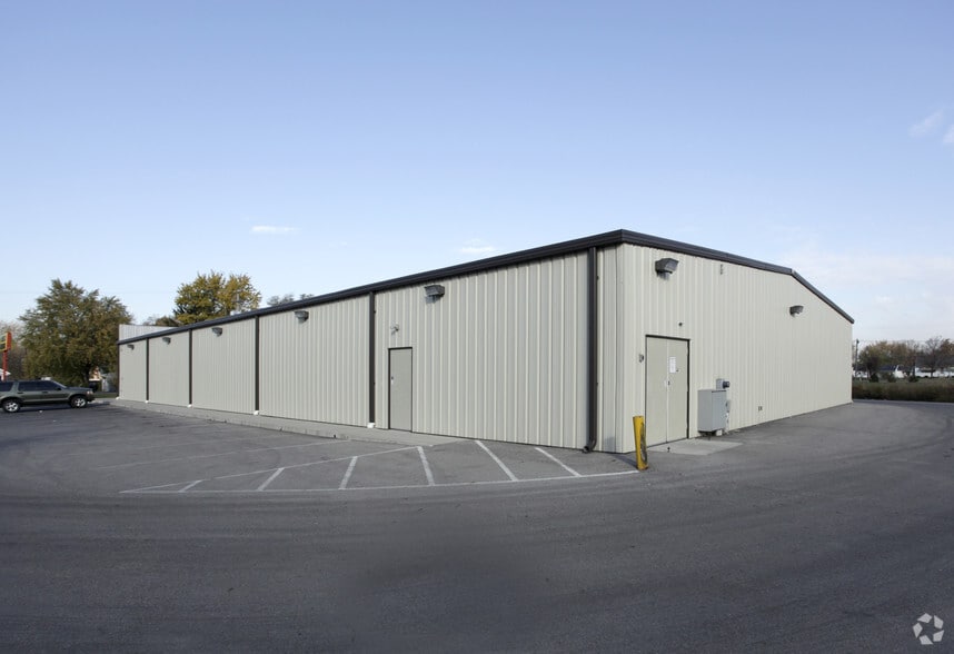 3636 Lockbourne Rd, Columbus, OH for sale - Building Photo - Image 2 of 3