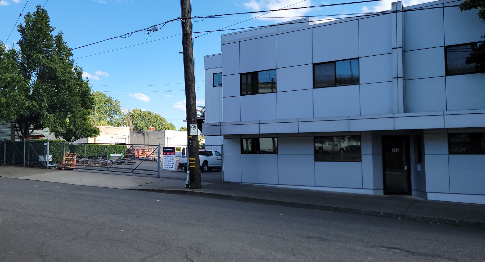 740 N Knott St, Portland, OR for lease Building Photo- Image 1 of 7