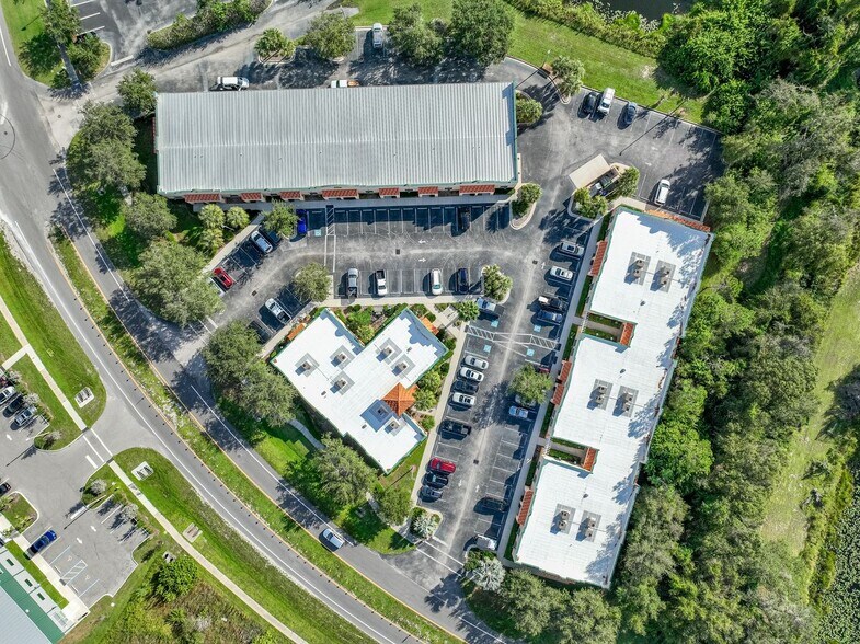 1151-1183 Sarasota Center Blvd, Sarasota, FL à louer - Photo du bâtiment - Image 2 de 13