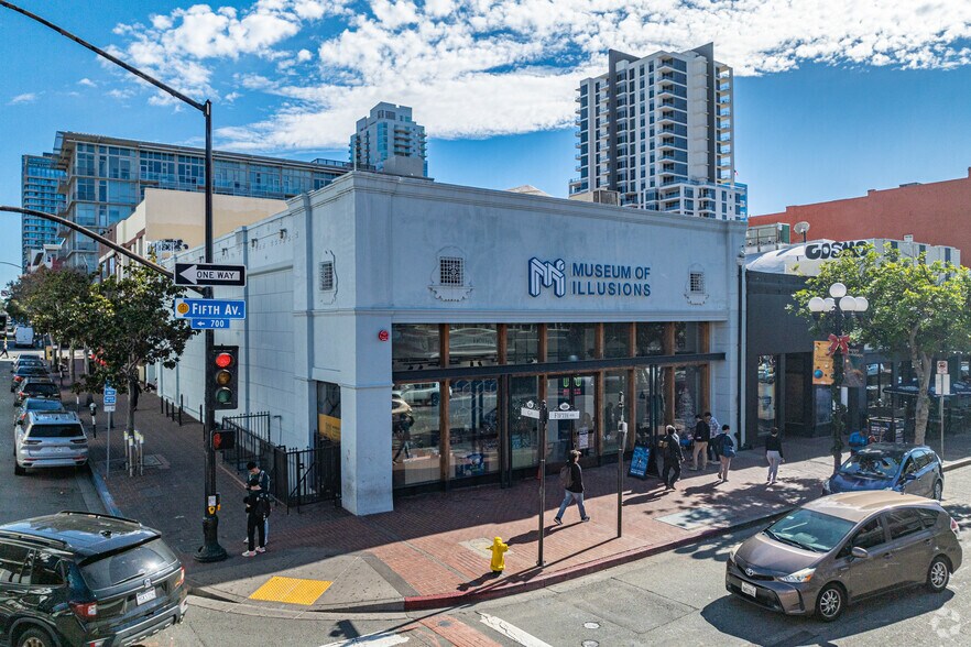 665 5th Ave, San Diego, CA à vendre - Photo principale - Image 1 de 4