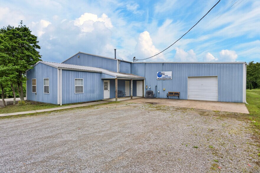 169 Greystone Dr, Crossville, TN à vendre - Photo du bâtiment - Image 2 de 10