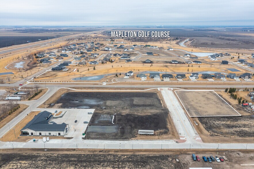 675 Falcon St, Mapleton, ND à vendre - Aérien - Image 3 de 7
