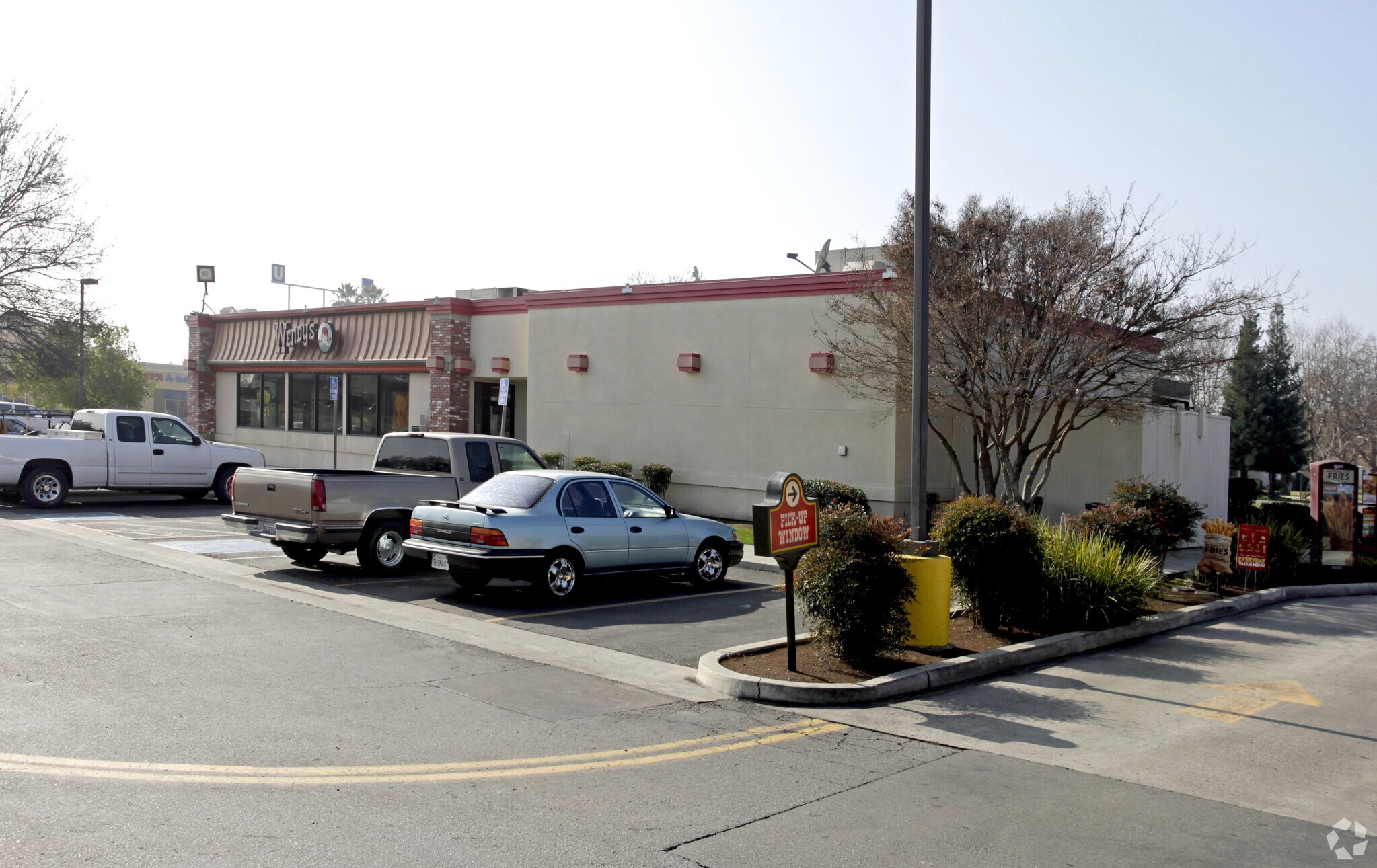 1110 E Tulare Ave, Tulare, CA for lease Primary Photo- Image 1 of 4