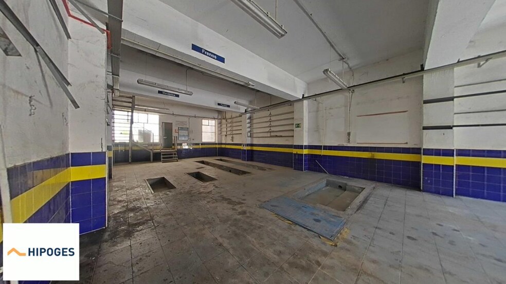 Calle Cuatro Caminos, Jadraque, Guadalajara à vendre - Photo du bâtiment - Image 3 de 3