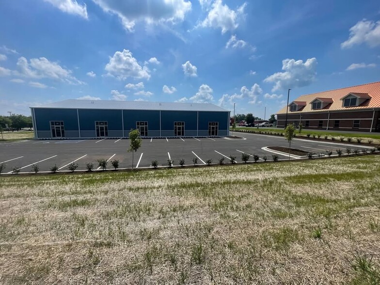 101 John C Watts dr, Nicholasville, KY for sale - Building Photo - Image 2 of 19