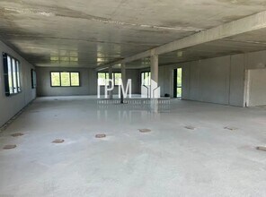 Bureau dans Aubagne à louer Photo intérieure- Image 1 de 5