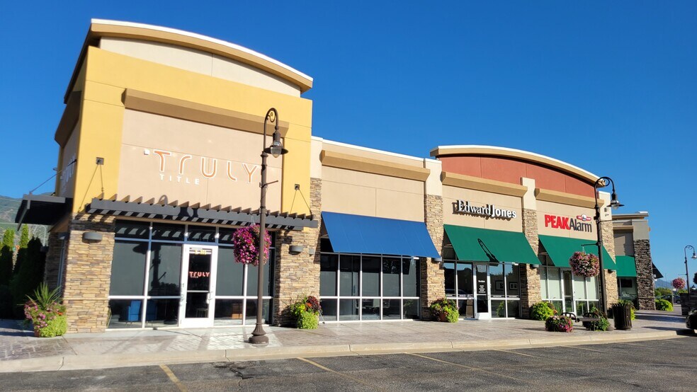 5600 S Harrison Blvd, South Ogden, UT à louer - Photo du bâtiment - Image 3 de 6