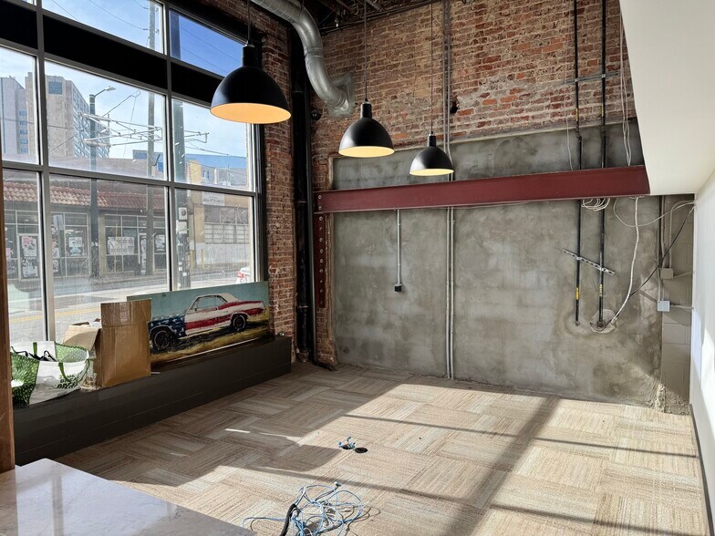 204 Edgewood Ave SE, Atlanta, GA à vendre - Photo du bâtiment - Image 2 de 9