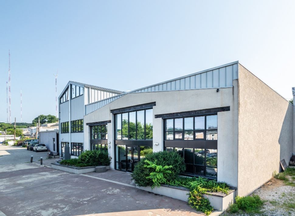 Manayaunk Portfolio portfolio of 2 properties for sale on LoopNet.ca Primary Photo- Image 1 of 80