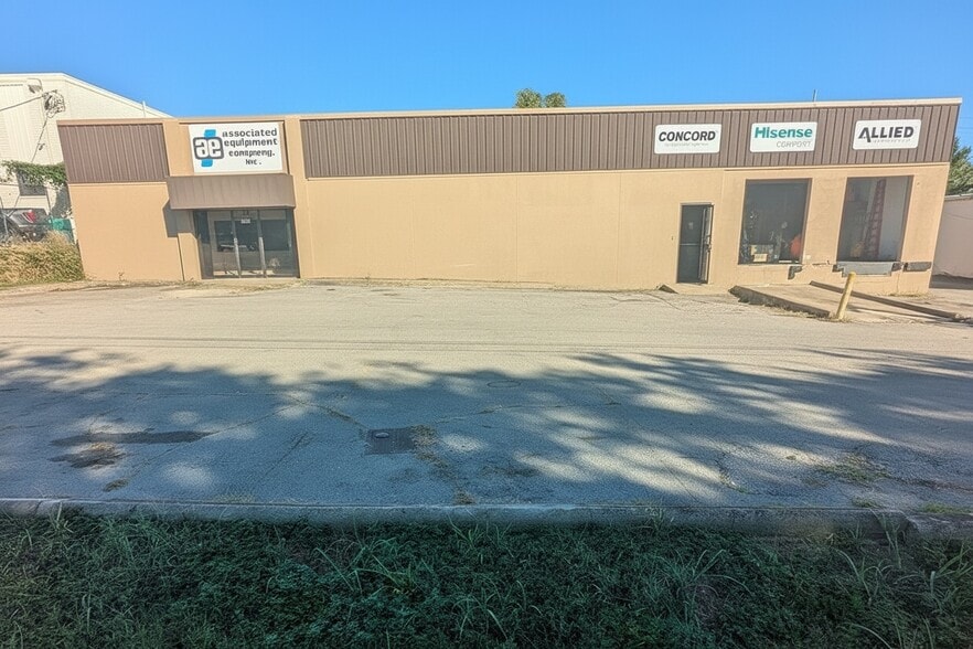 1922 Elm Tree Dr, Nashville, TN for sale - Building Photo - Image 1 of 25
