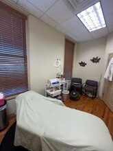 975 Market St, Fort Mill, SC for lease Interior Photo- Image 2 of 4