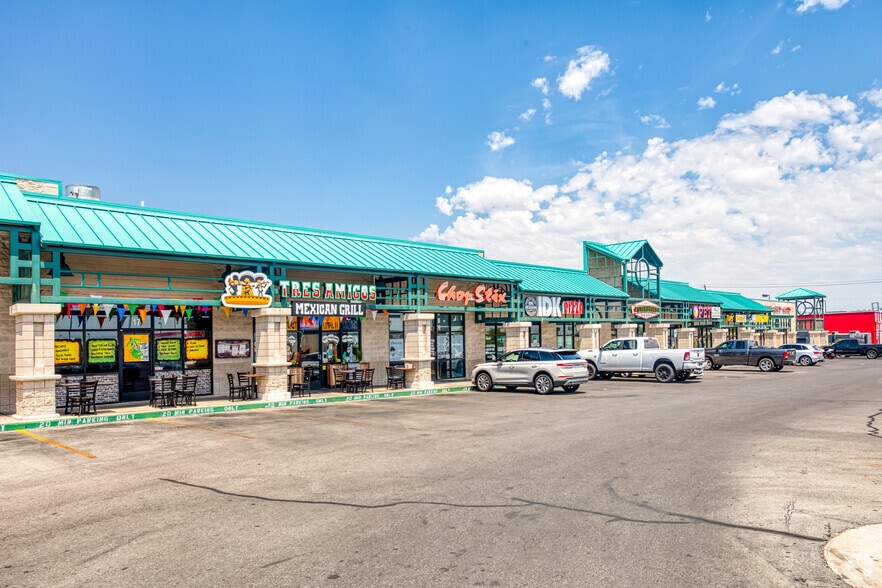 2381 E Windmill Ln, Las Vegas, NV for lease - Building Photo - Image 2 of 12