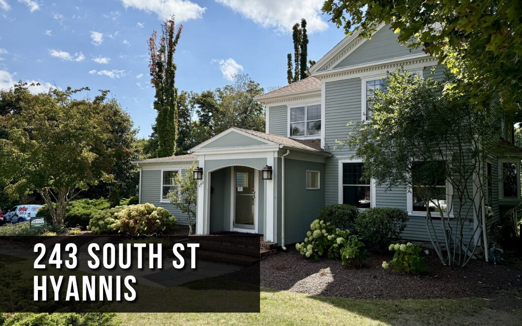 243 South St, Hyannis, MA à vendre Photo du bâtiment- Image 1 de 13