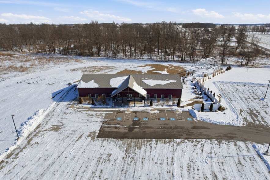 3548 W County Road 500 N, Frankfort, IN à vendre - Photo du bâtiment - Image 2 de 20