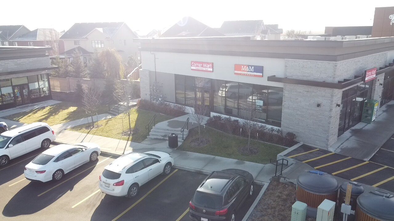 Cameron Heights Dr NW, Edmonton, AB à vendre Photo du bâtiment- Image 1 de 1