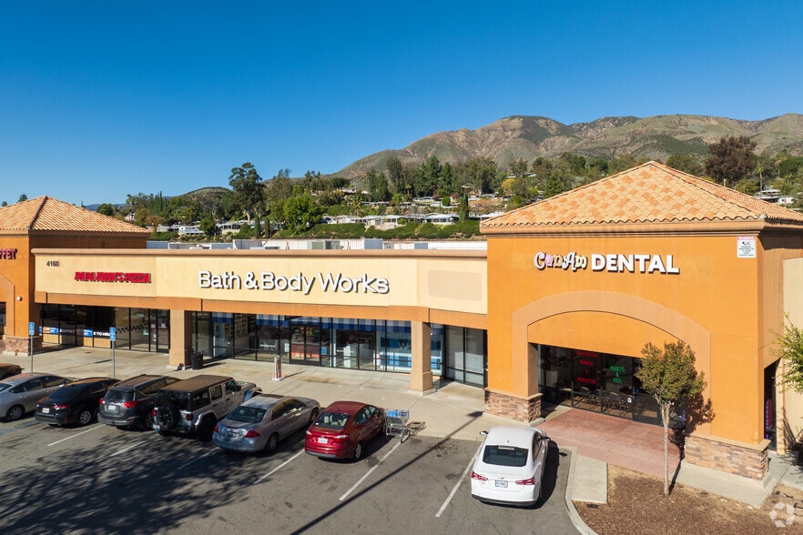 4010-4280 E Highland Ave, Highland, CA for lease - Building Photo - Image 3 of 6