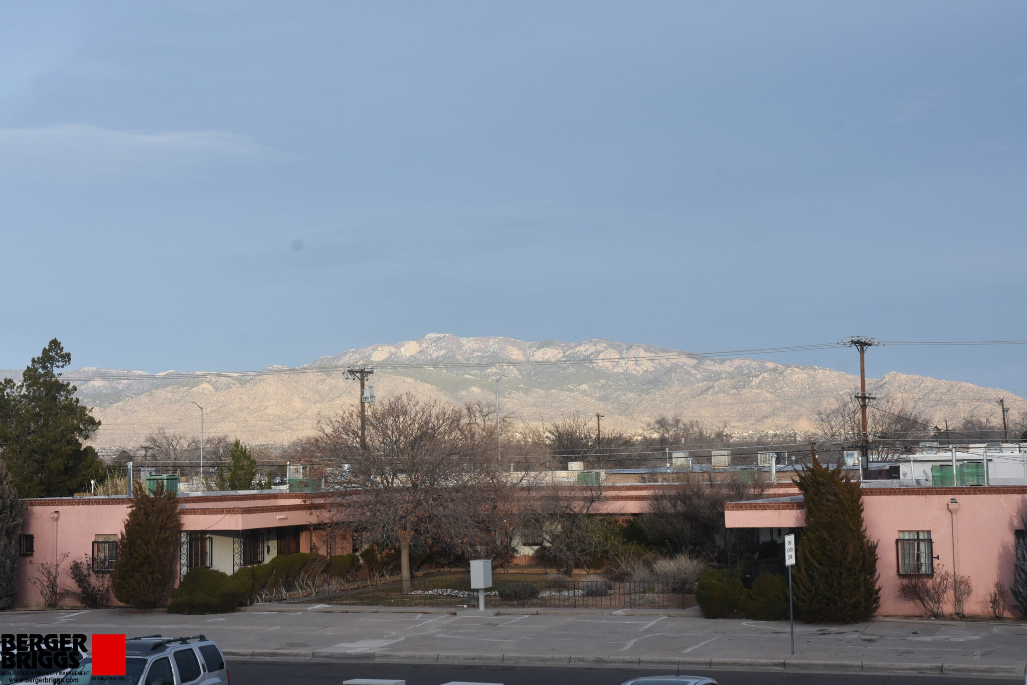 Multi-Famly and Single-Family Investment portefeuille de 4 propriétés à vendre sur LoopNet.ca Photo principale- Image 1 de 25