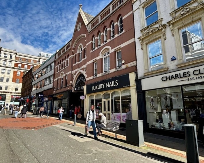 32 Lands Ln, Leeds for lease - Building Photo - Image 2 of 3