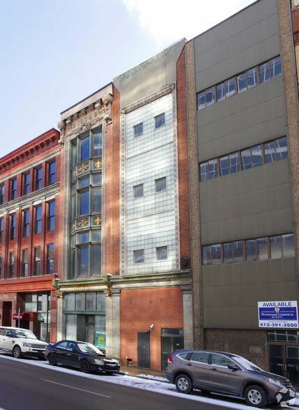 822 5th Ave, Pittsburgh, PA à vendre - Photo du bâtiment - Image 2 de 14