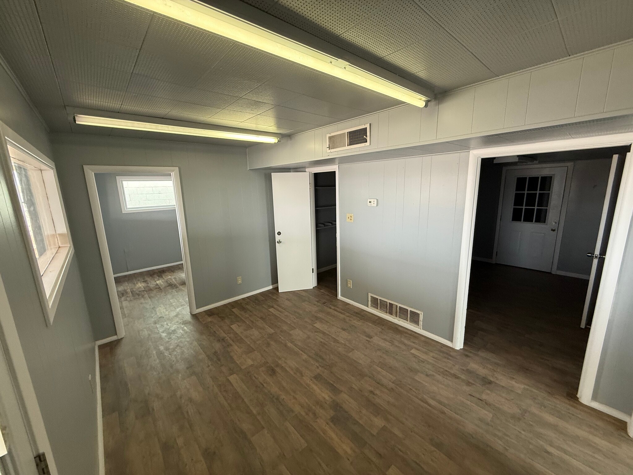 8320 N County Rd W, Odessa, TX for lease Interior Photo- Image 1 of 25