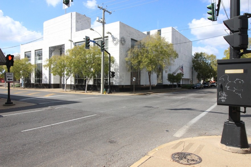 900 4th St, Alexandria, LA à vendre - Photo du bâtiment - Image 1 de 1