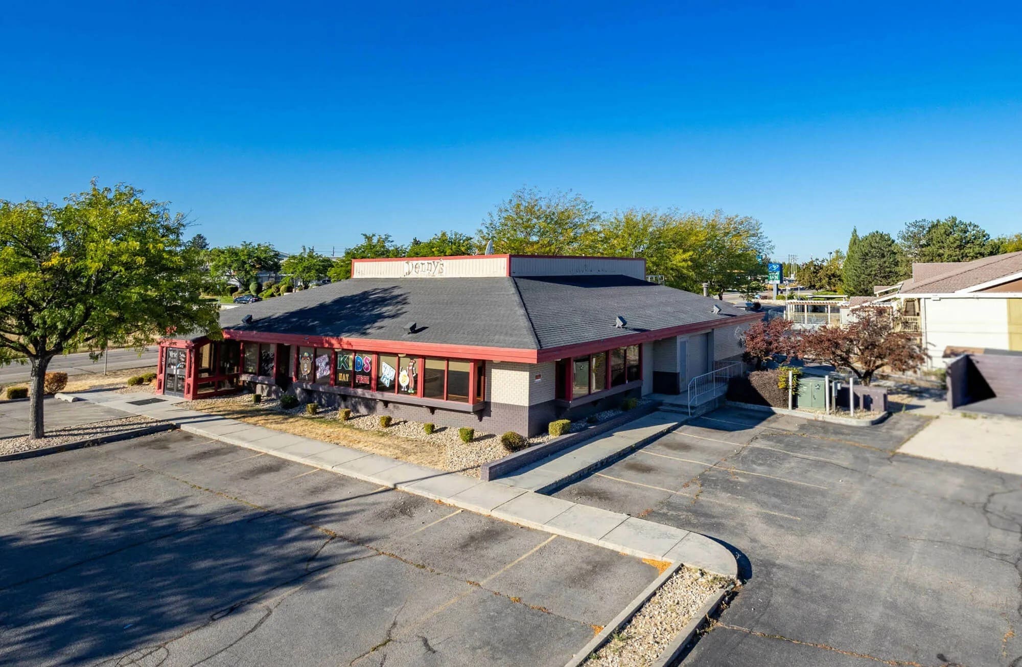 2580 Airport Way, Boise, ID for sale Primary Photo- Image 1 of 15