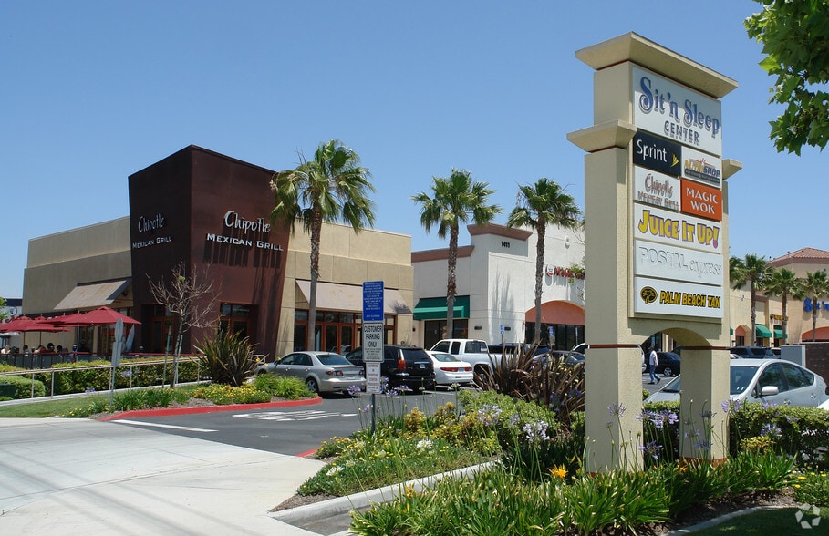 1409-1411 Hamner Ave, Norco, CA for lease - Building Photo - Image 2 of 5