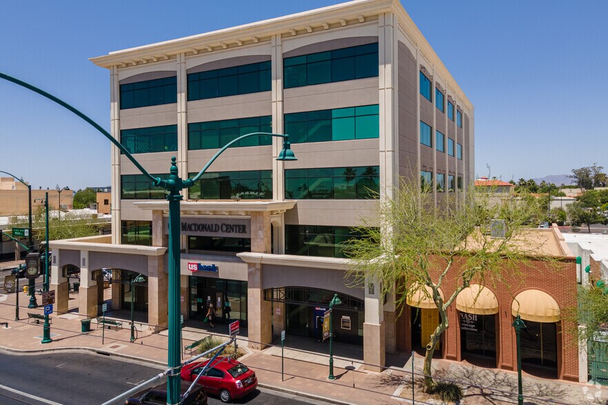 1 N MacDonald Dr, Mesa, AZ à louer - Photo du bâtiment - Image 3 de 10