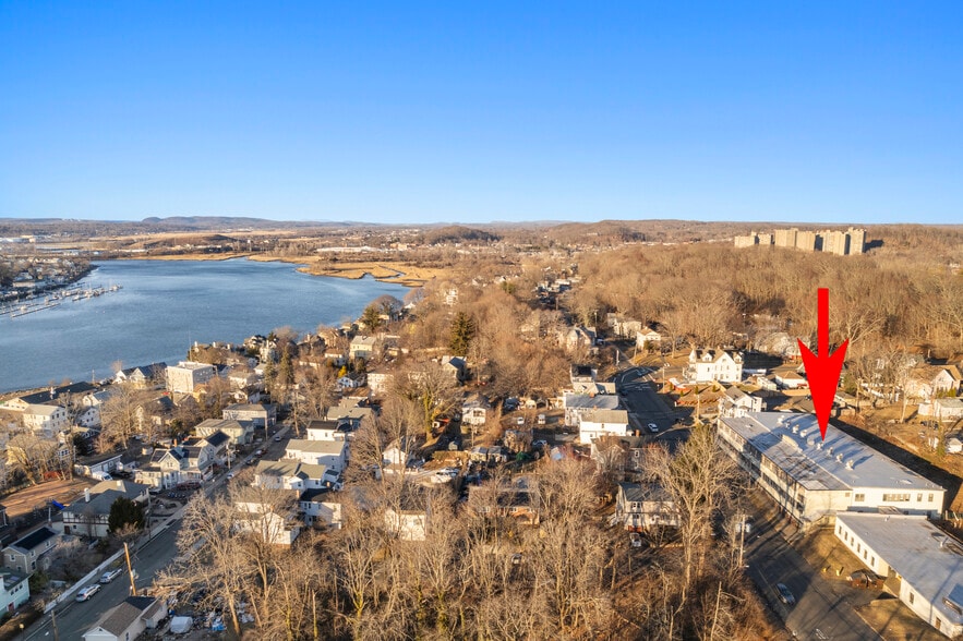 373 Lexington Ave, New Haven, CT à vendre - Photo principale - Image 1 de 11