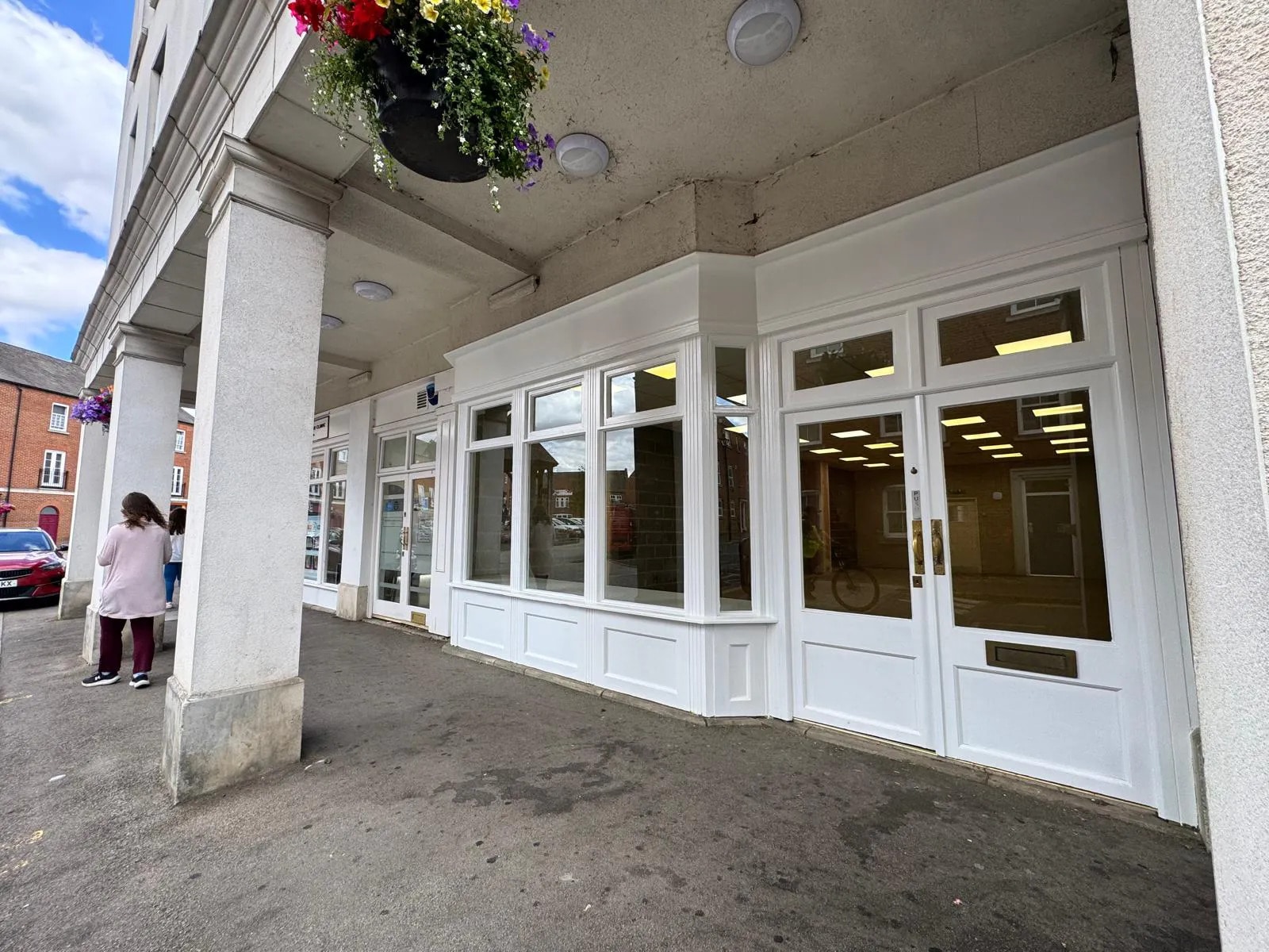 48-52 Wedgewood St, Aylesbury for lease Building Photo- Image 1 of 14