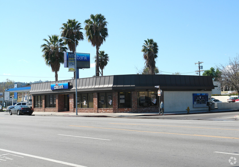 4821 Laurel Canyon Blvd, Valley Village, CA for sale - Primary Photo - Image 1 of 3