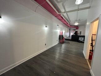 Plus de détails pour 522 Market st, Chester, PA - Local d'activités à louer