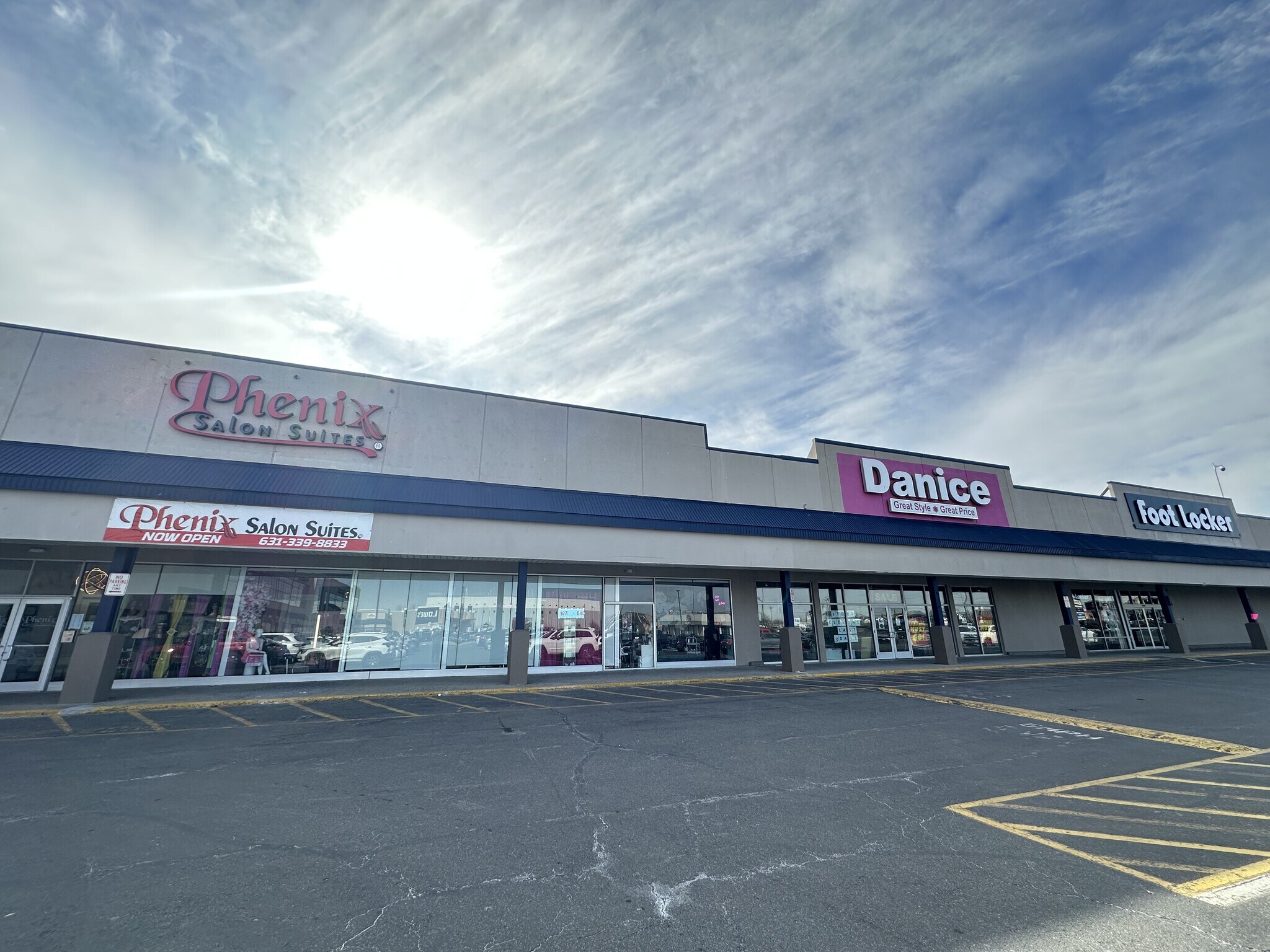 253-01 Rockaway Blvd, Rosedale, NY for lease Building Photo- Image 1 of 3